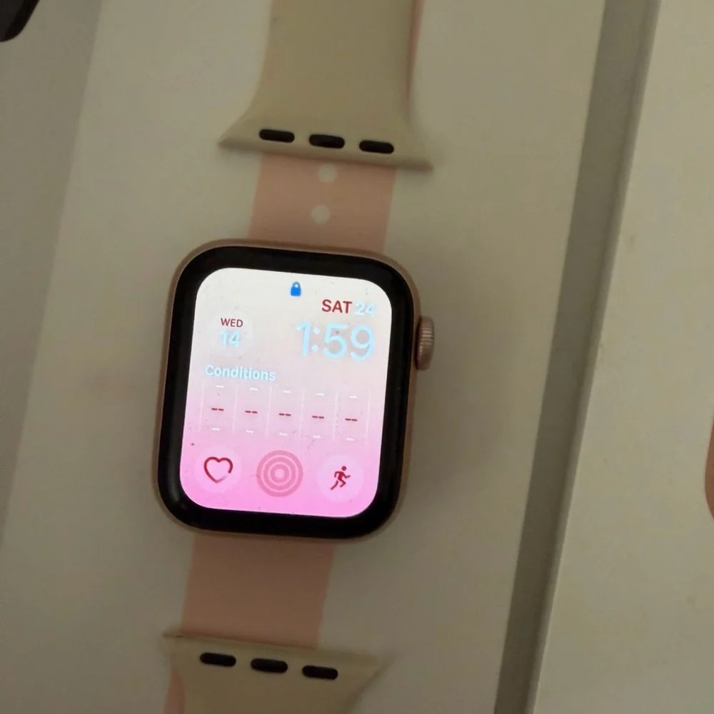 Apple Watch Series 6 SOLD - Picture 3 of 4